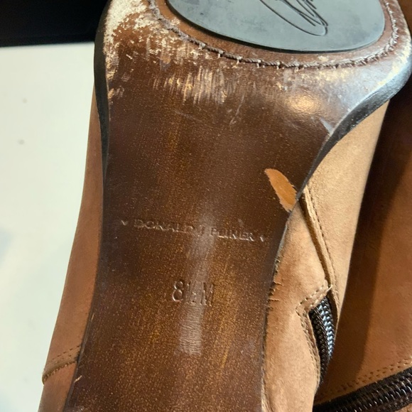 Donald J Pliner Loni Distressed Leather Tan pointy toe kitten heels ankle boots - Picture 12 of 14